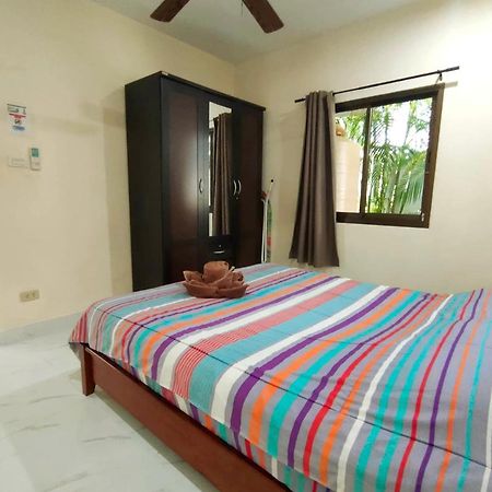Corner Villa - Pattaya Holiday House Walking Street 4 Bedrooms エクステリア 写真